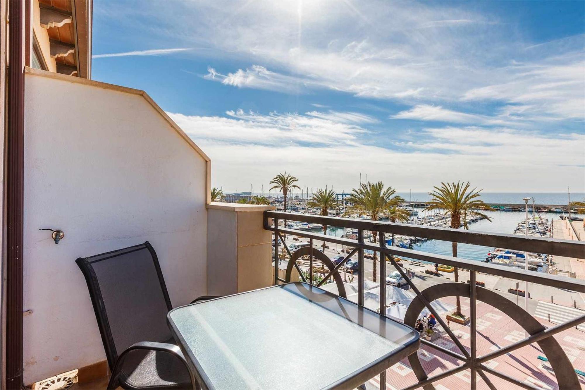 A&n Seaport 3a Apartment