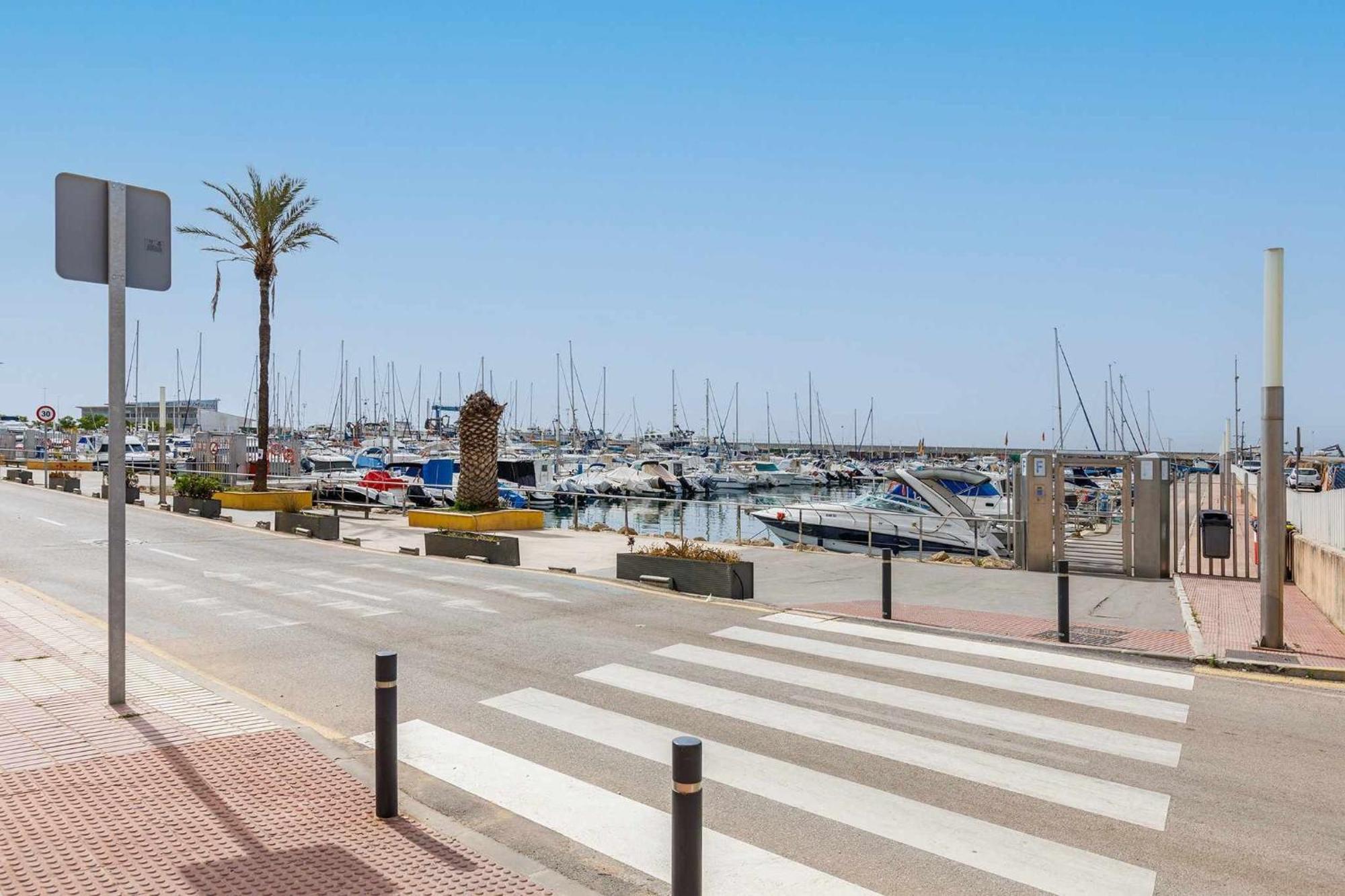 A&n Seaport 3a Caleta De Velez